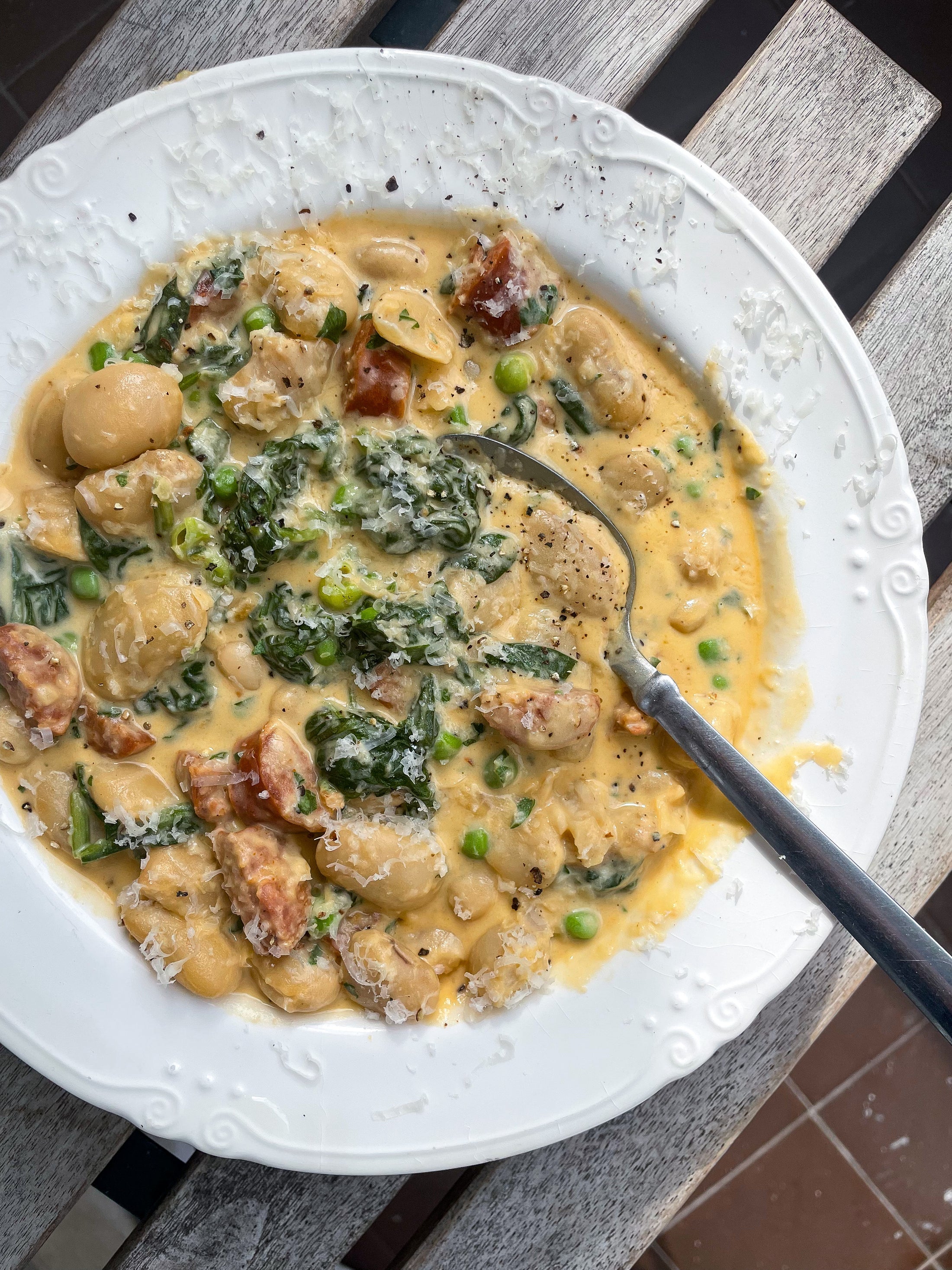 bean-recipe-creamy-spinach-chorizo-butter-beans-boldbeanco