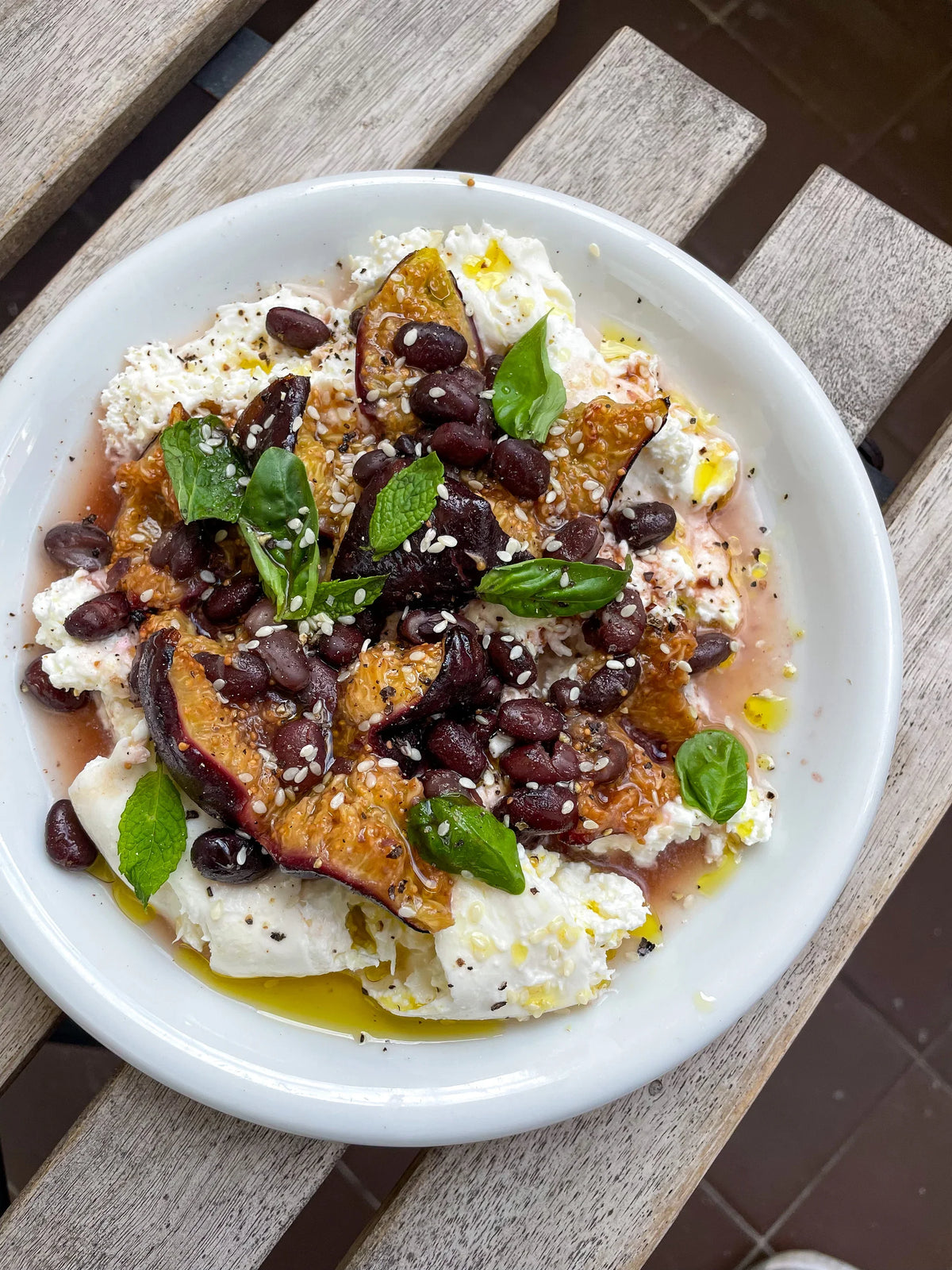 bean-recipes-roasted-figs-black-beans-burrata-boldbeanco   bean-recipes-roasted-figs-black-beans-burrata-boldbeanco