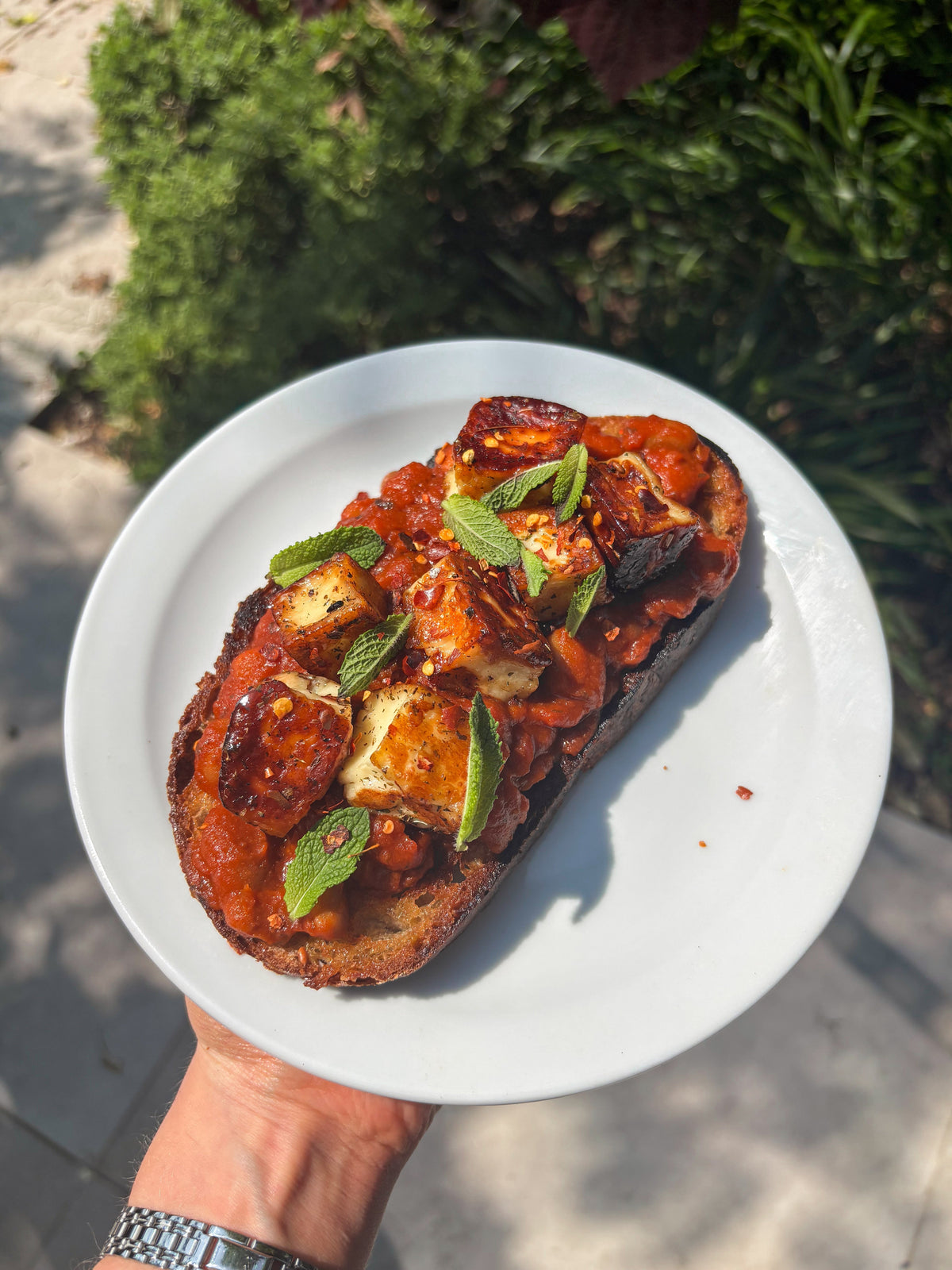 Rich Tomato Baked Beans, with Mint, Oregano + Honey-Glazed Halloumi   Rich Tomato Baked Beans, with Mint, Oregano + Honey-Glazed Halloumi